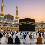 Experience unmissable umroh full ramadhan with stunning visuals of pilgrims at Masjidil Haram enjoying their spiritual journey.